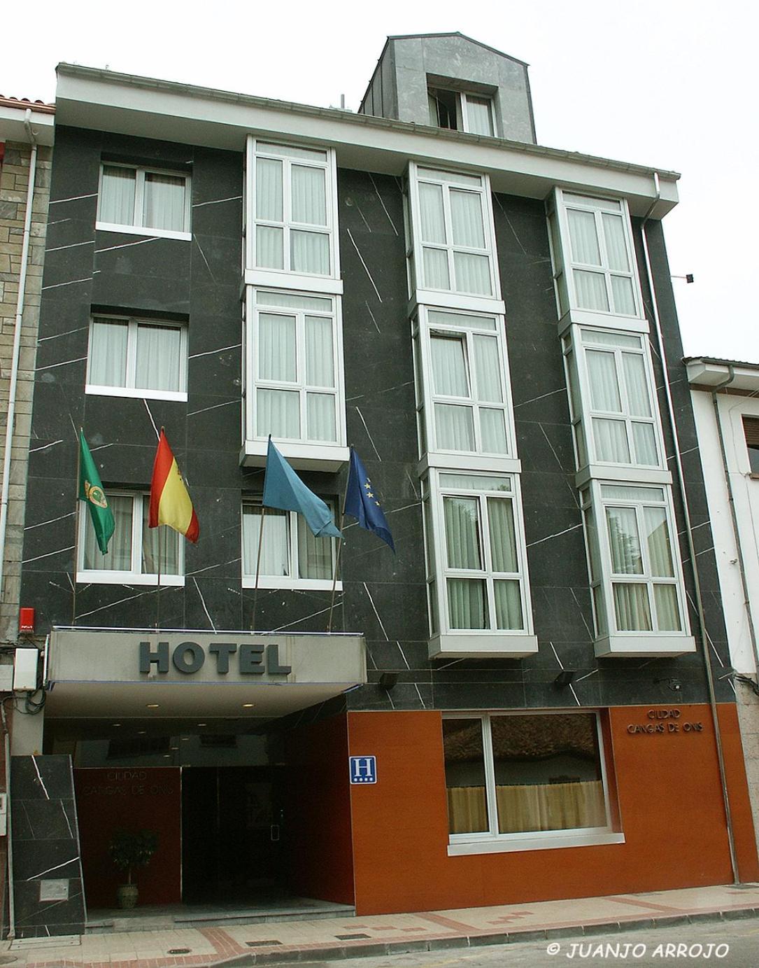Hotel Ciudad Onís Exterior foto